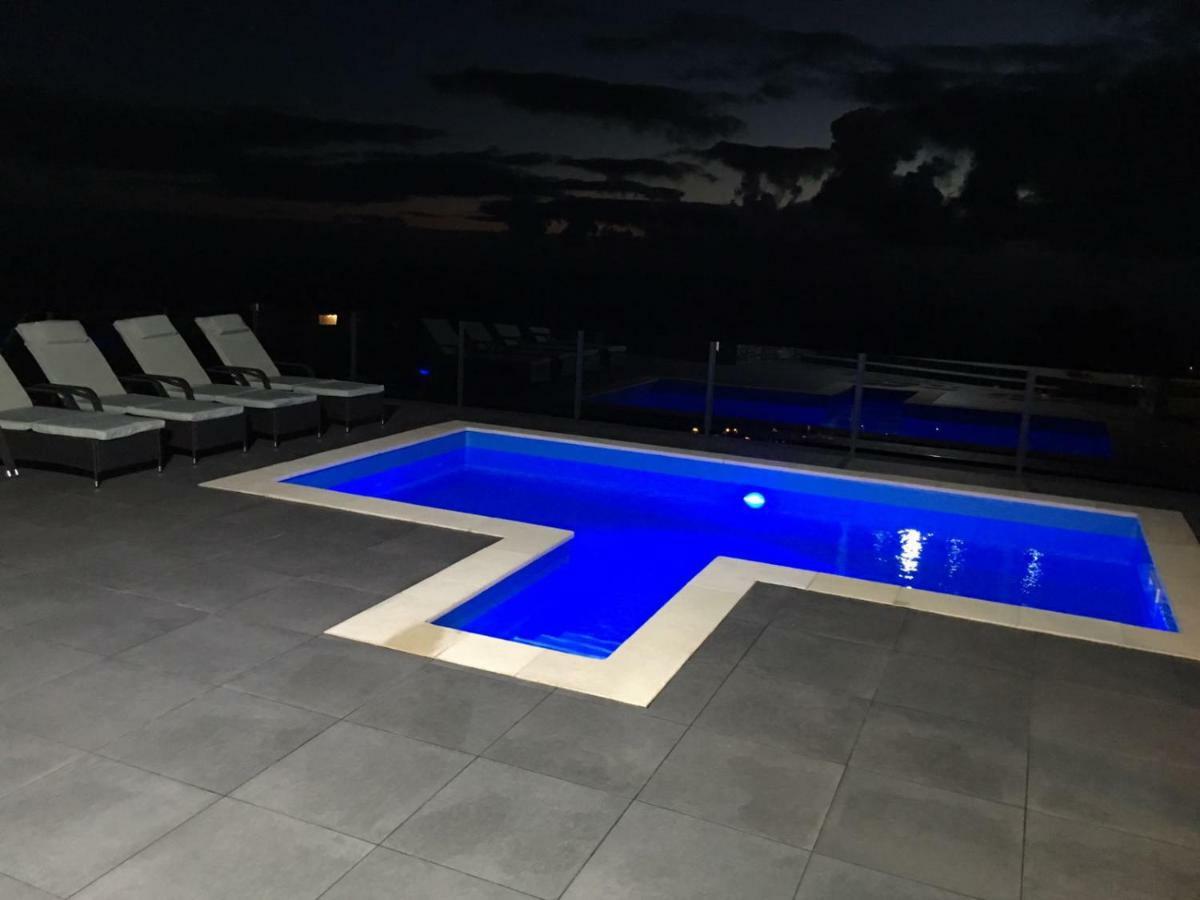 Villa Por Do Sol Estreito Da Calheta ภายนอก รูปภาพ